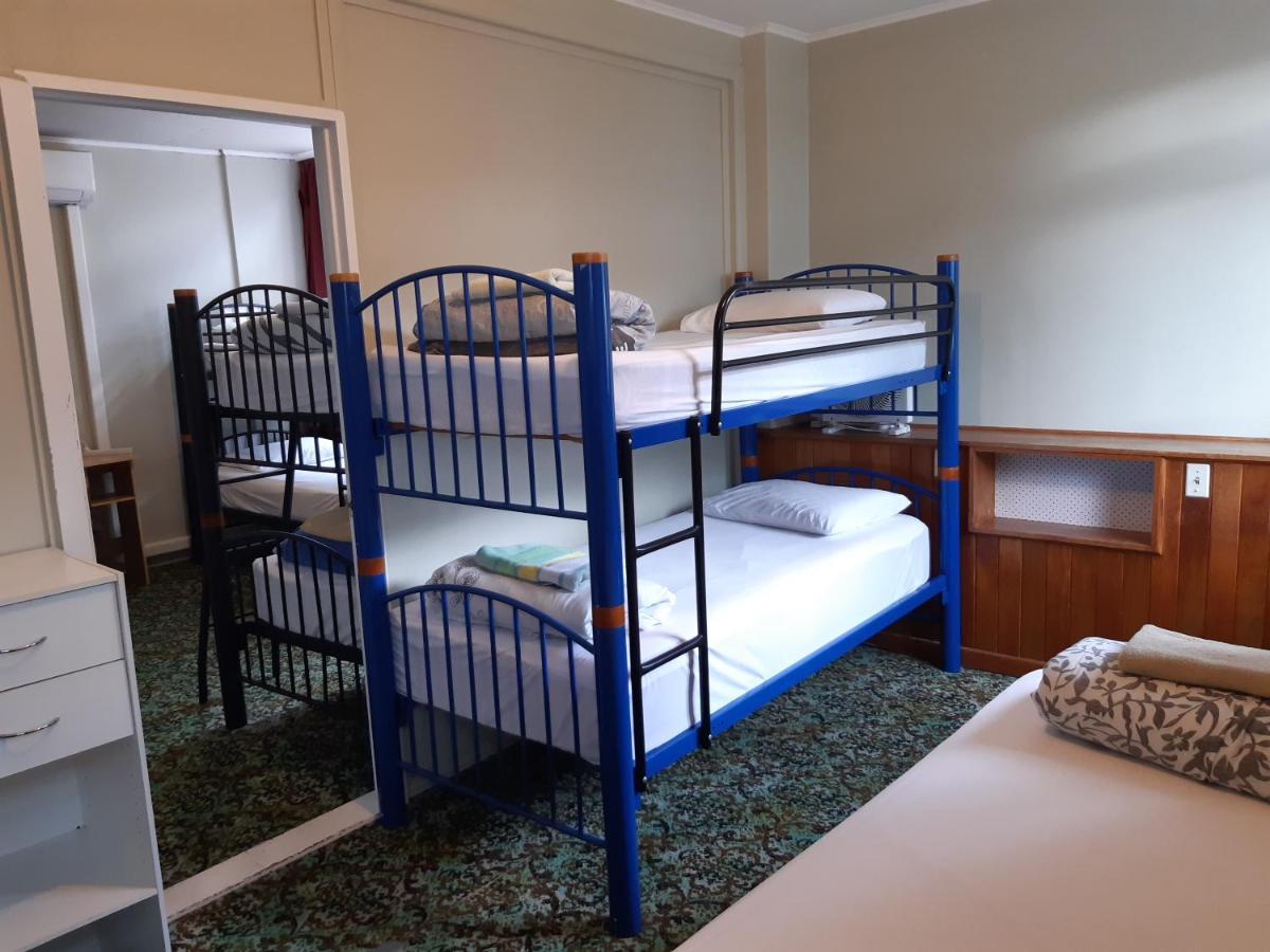 Ariki Backpackers Hostel New Plymouth Room photo